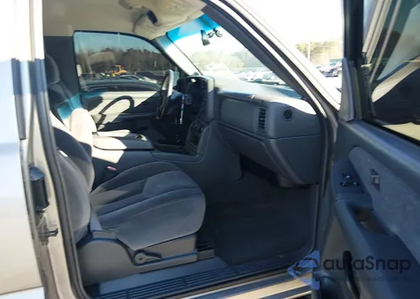 2003 GMC Sierra 2500Hd Sle из США, поврежденный, VIN 1GTHC29U83E253232